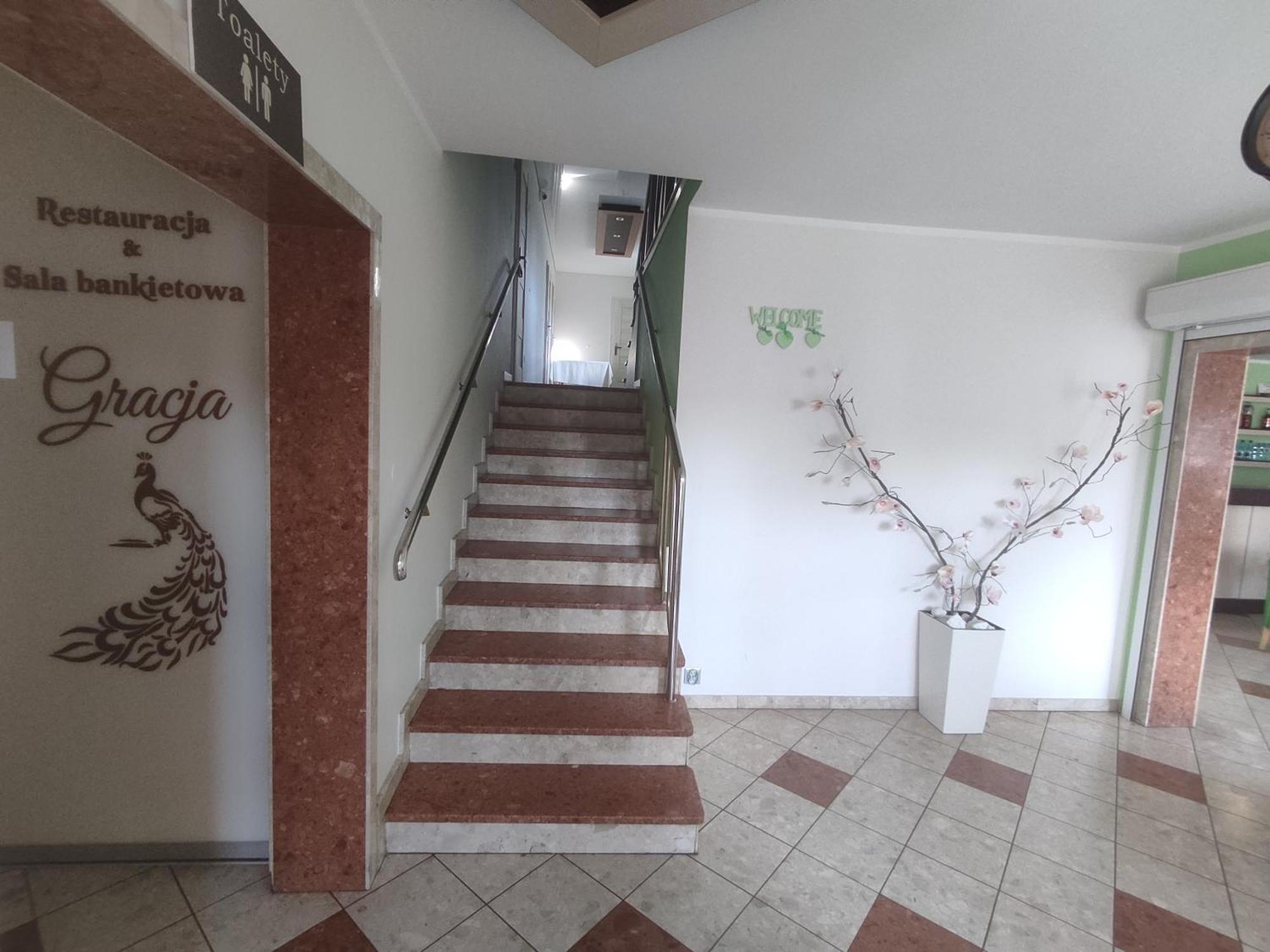 Noclegi I Restauracja Gracja Belchatow Exterior photo